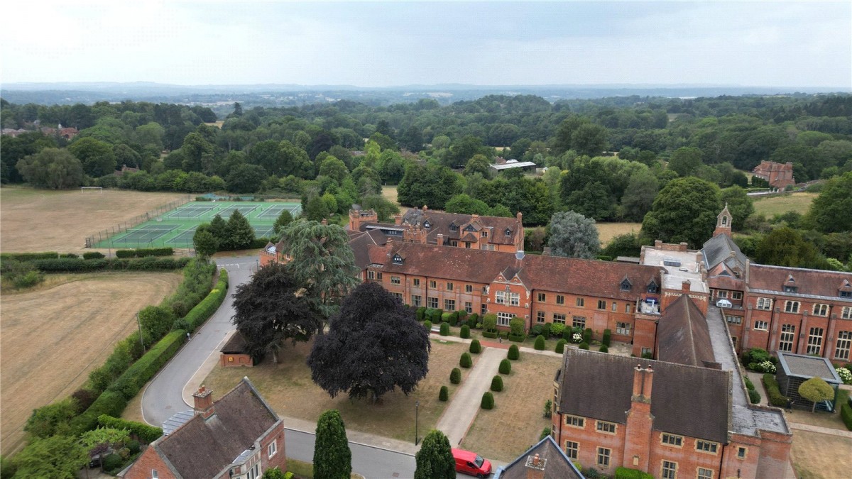 Upper Woolhampton, Reading, Berkshire