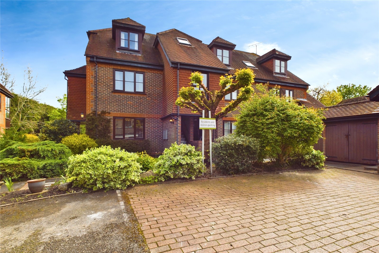 3 bedroom Flat for sale in Station Road, Pangbourne, Reading