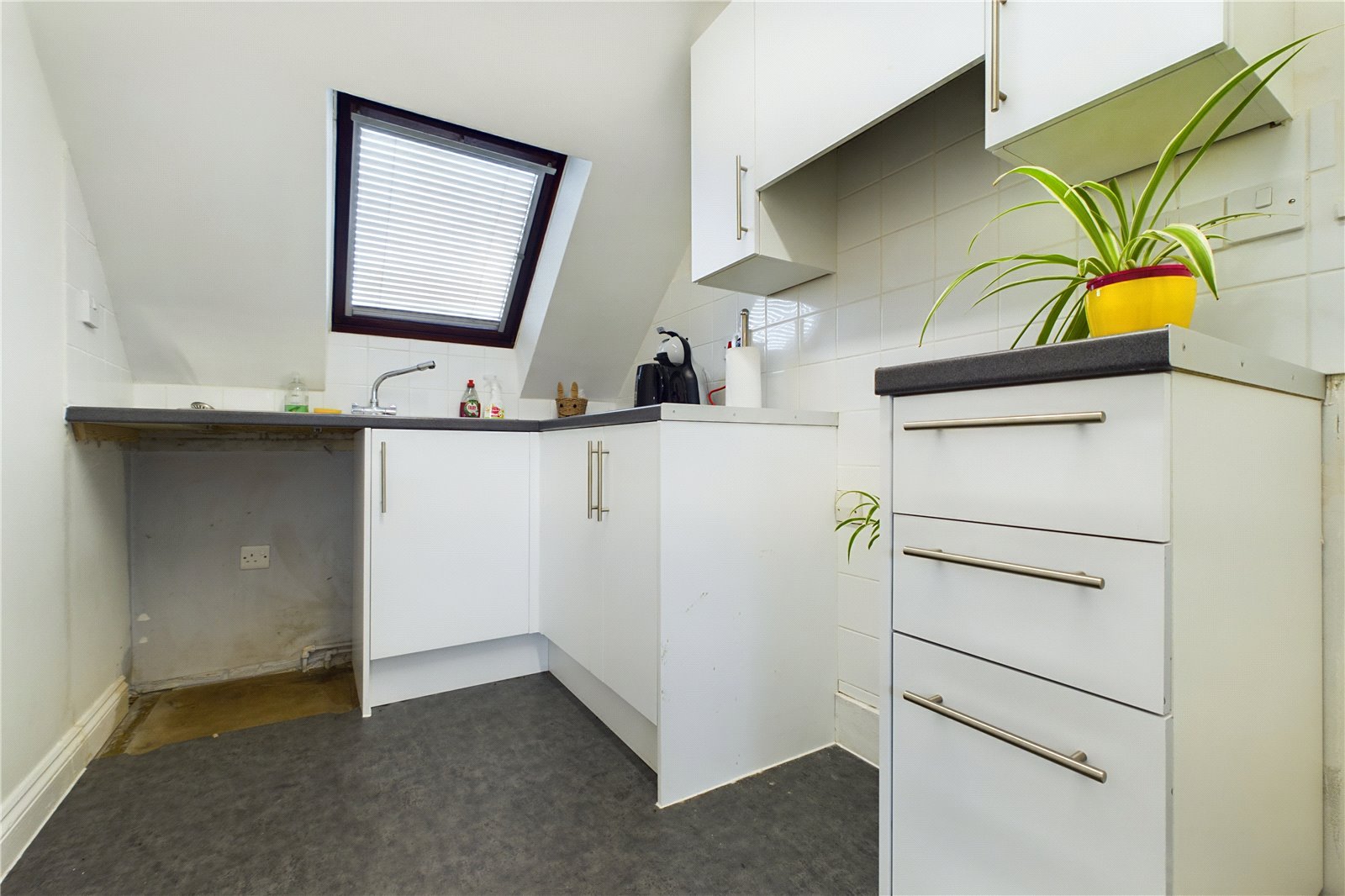 3 bedroom Flat for sale in Station Road, Pangbourne, Reading