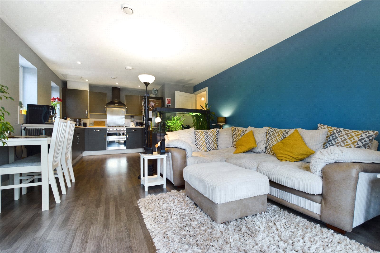 2 bedroom Flat for sale in Theale, Reading, Berks