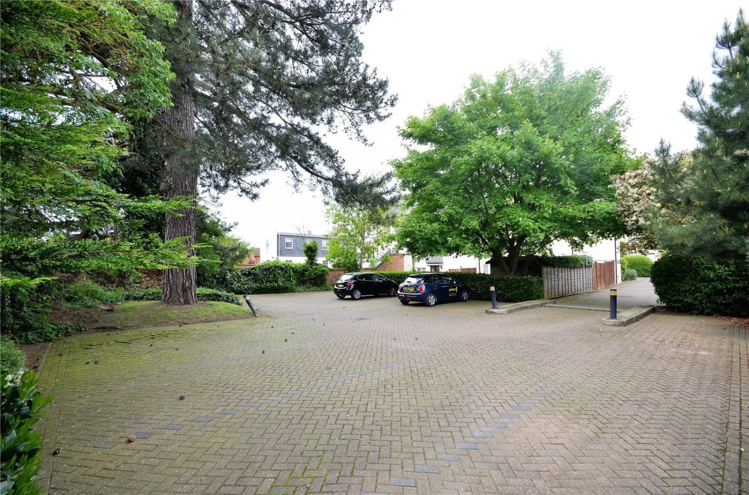 Church Street, Theale, Reading