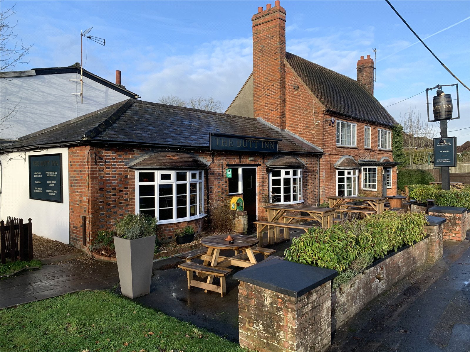 4 bedroom House for sale in Aldermaston, Reading, Berkshire