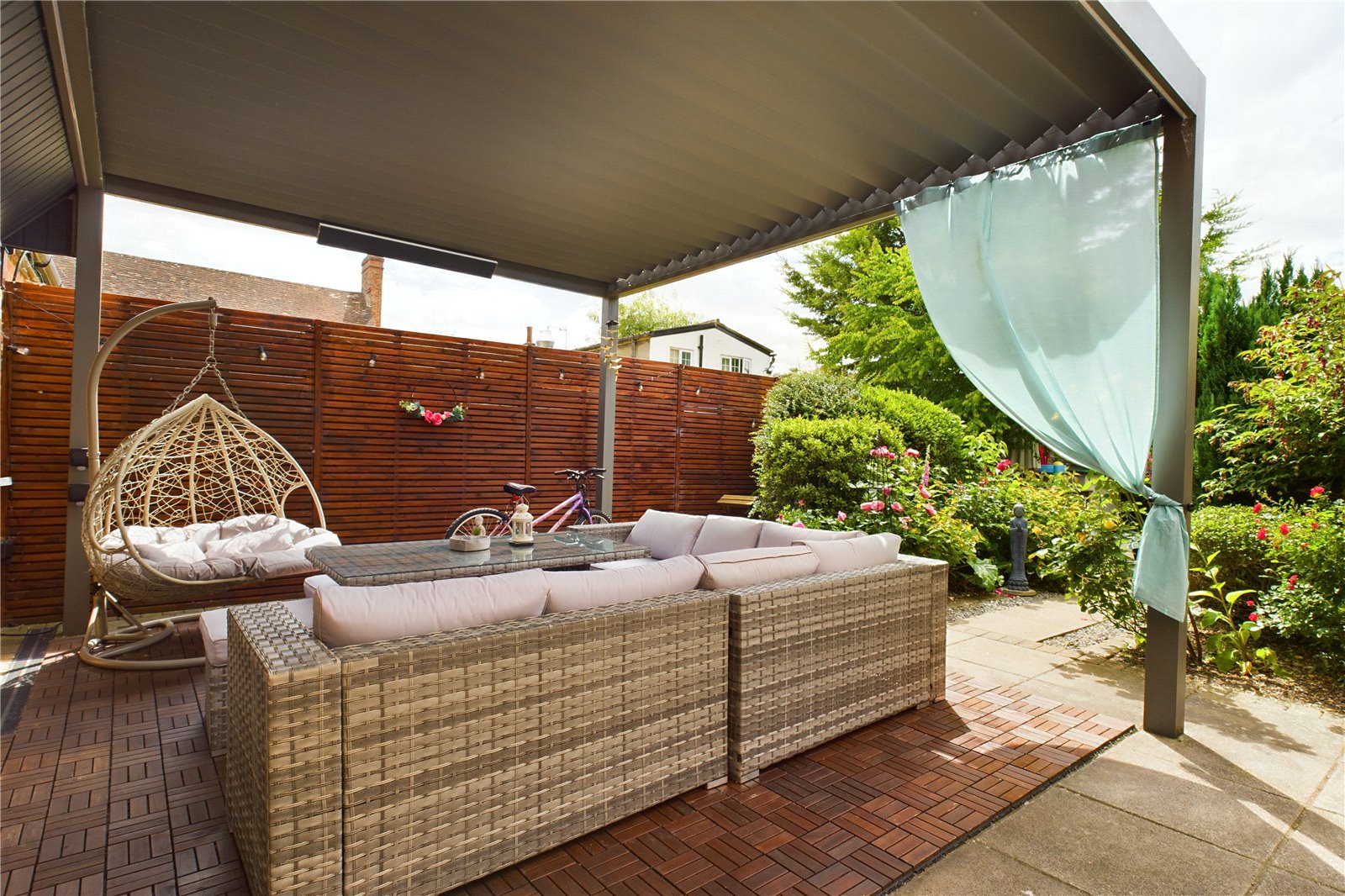 4 bedroom House for sale in Aldermaston, Reading, Berkshire