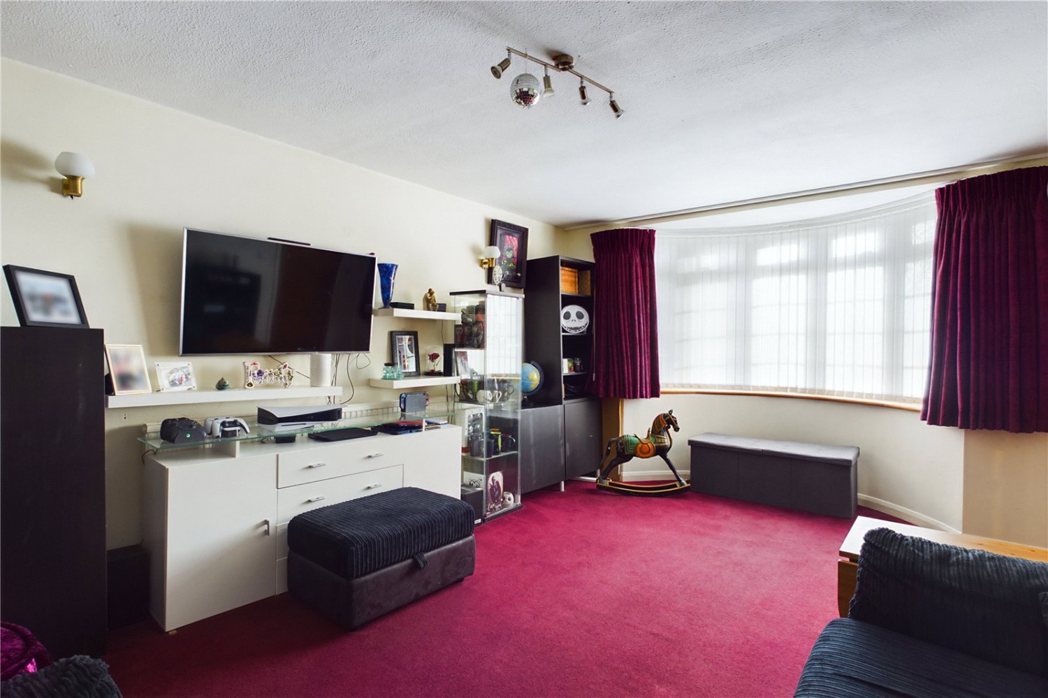 Theale, Reading, Berkshire