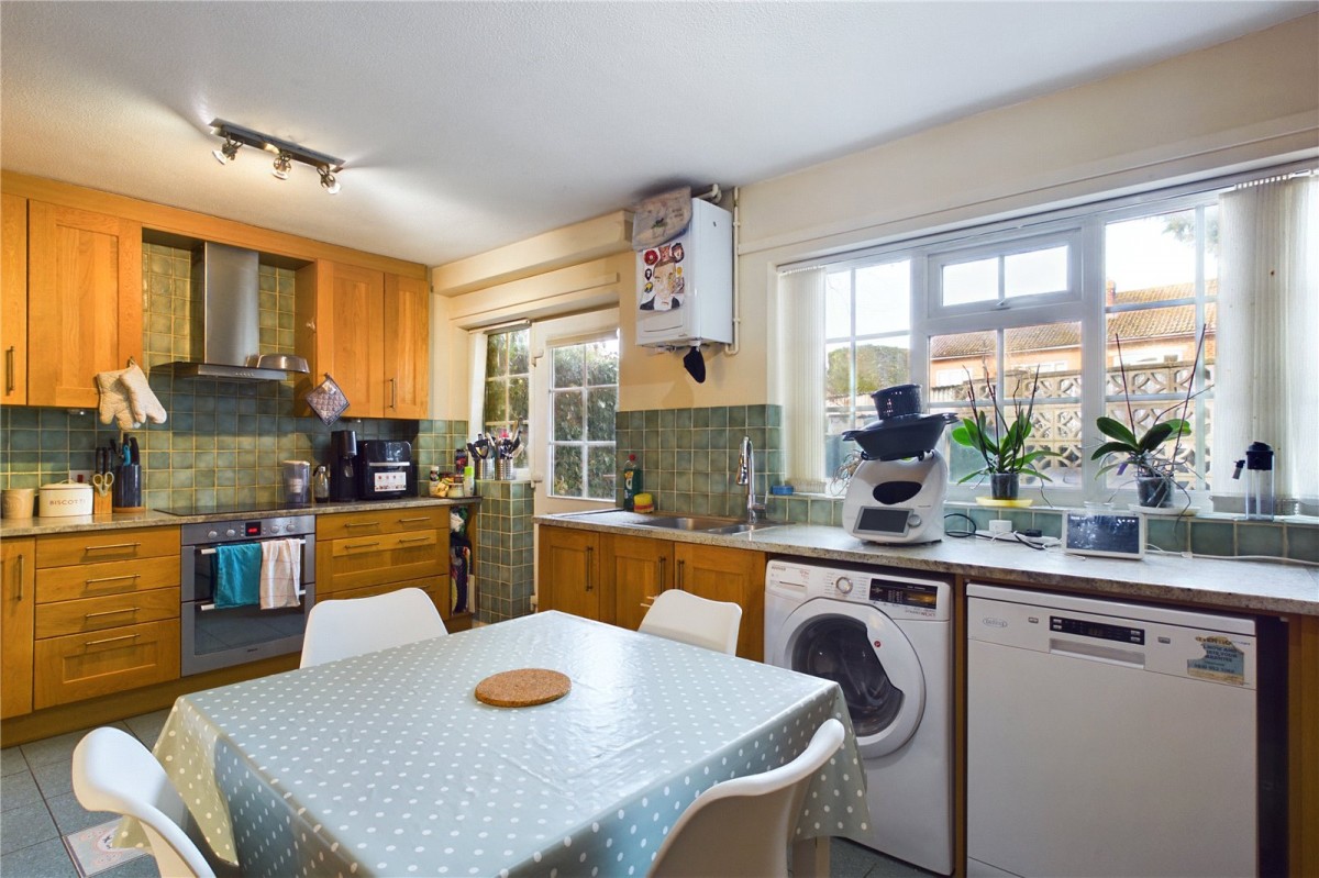 Theale, Reading, Berkshire