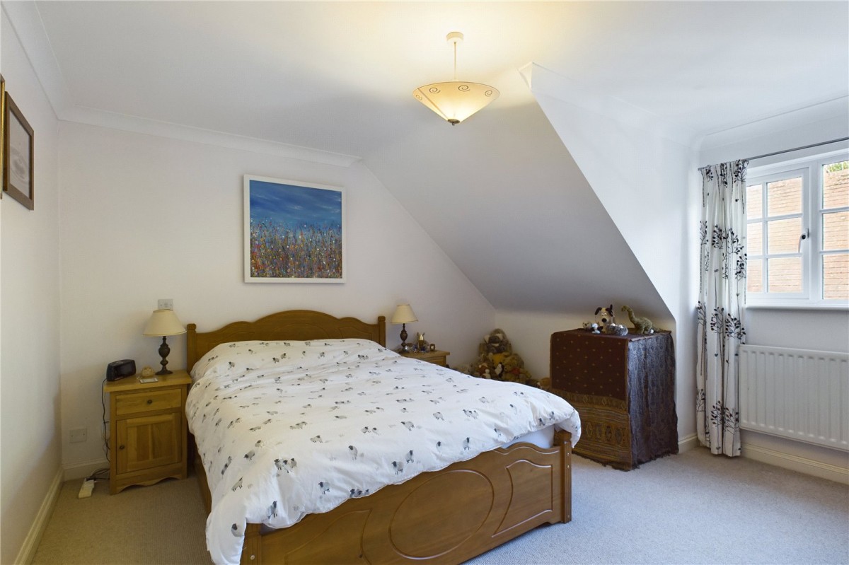 Midgham, Reading, Berkshire