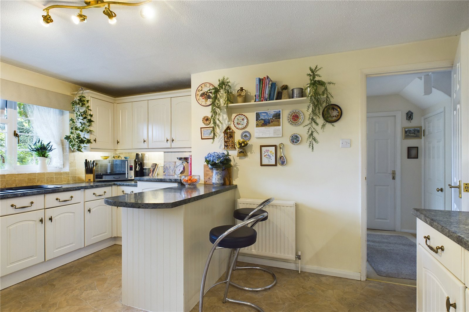 4 bedroom House for sale in Bradfield Southend, Reading, Berkshire