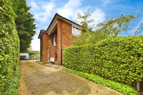 Theale, Reading, Berkshire