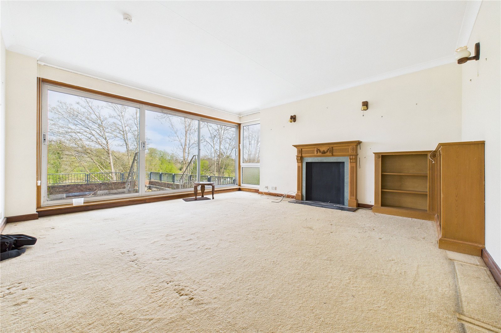 2 bedroom Flat for sale in Pangbourne, Reading, Berkshire