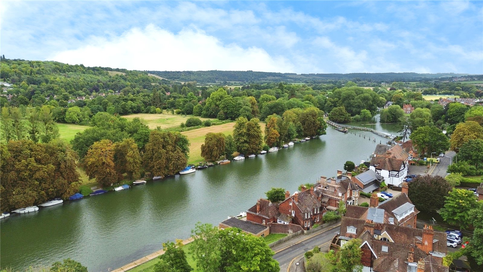 2 bedroom Flat for sale in Pangbourne, Reading, Berkshire