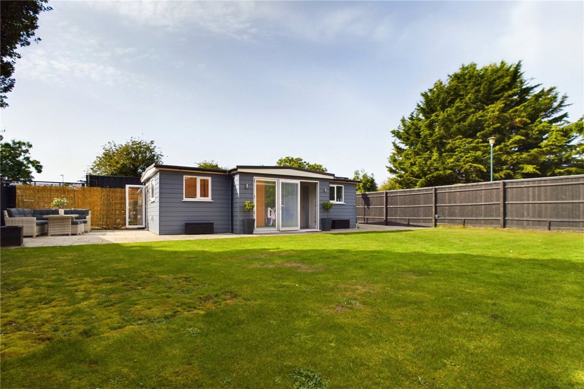 Theale, Reading, Berkshire