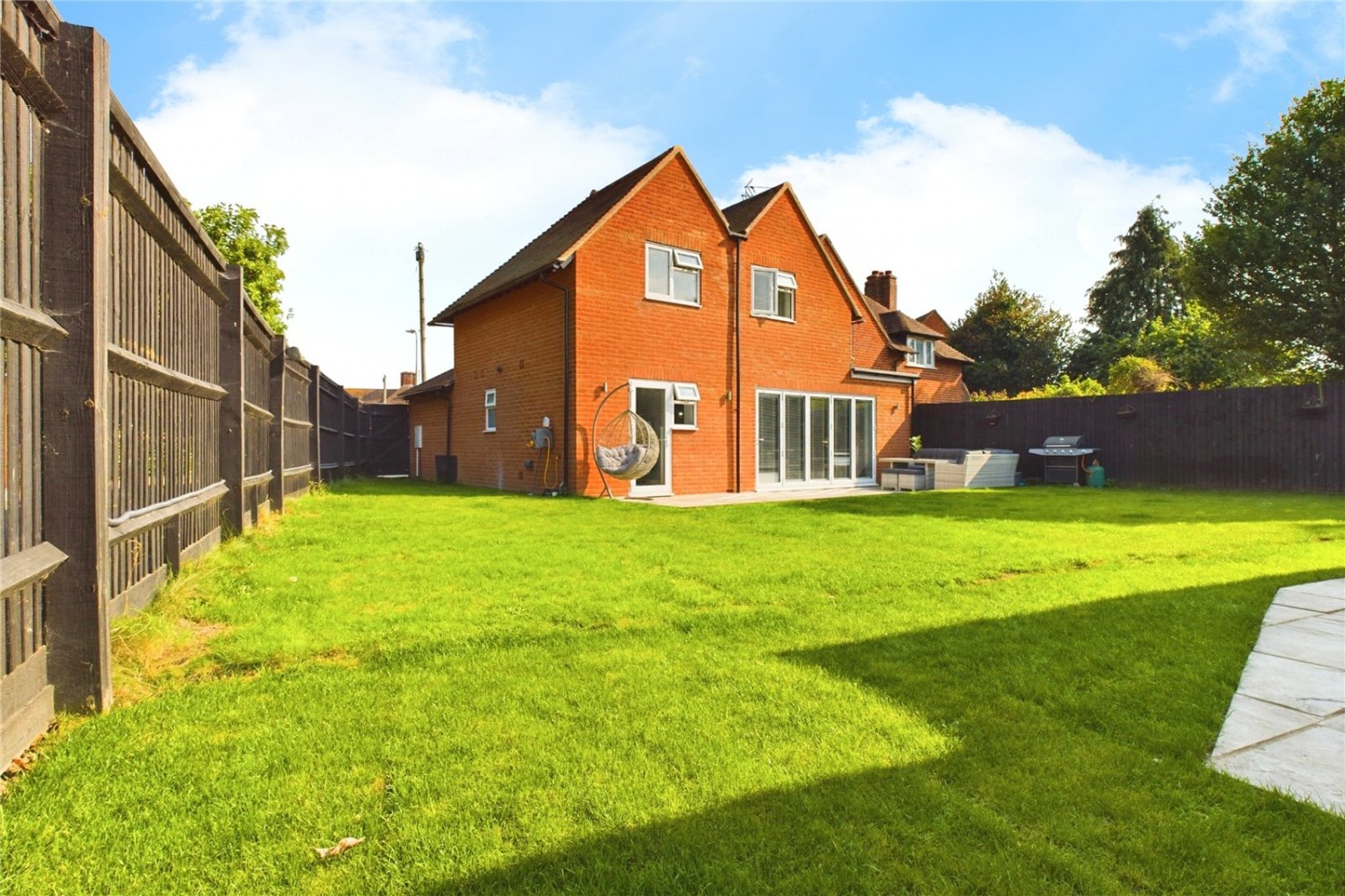 Theale, Reading, Berkshire