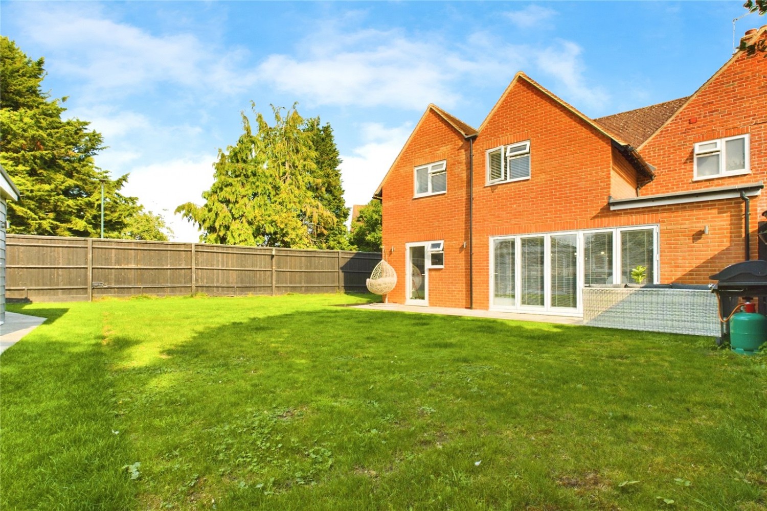 Theale, Reading, Berkshire