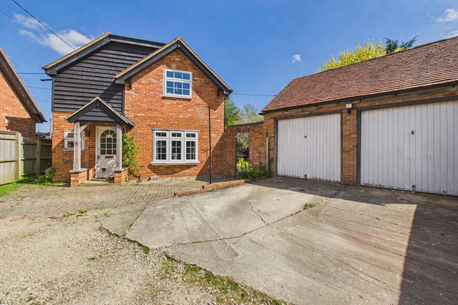 3 bedroom House for sale in Woodcote, Reading, Oxfordshire