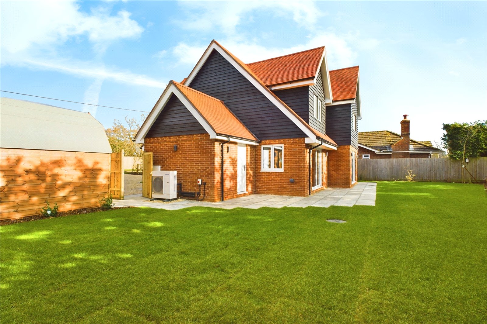 4 bedroom House for sale in Woodcote, Reading, Oxfordshire