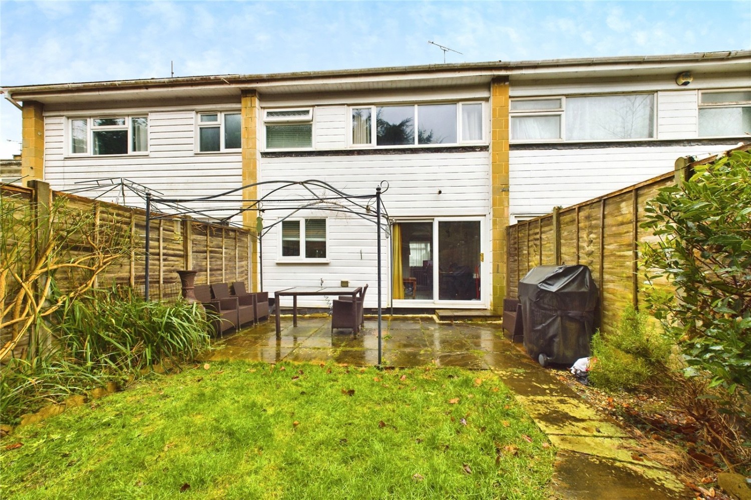 Theale, Reading, Berkshire