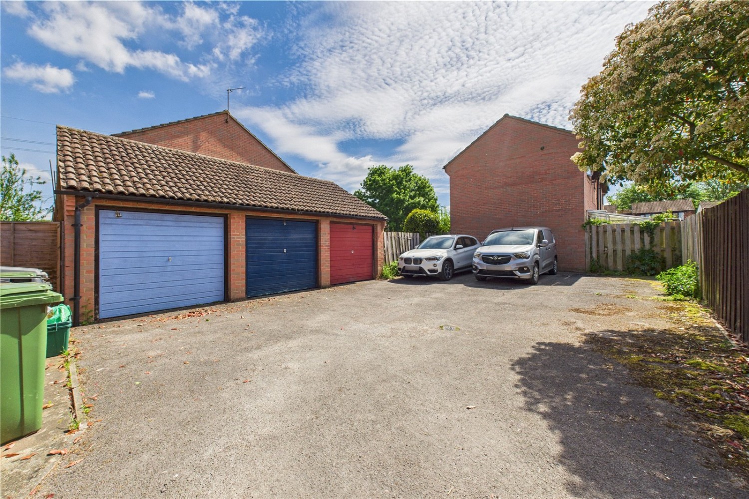 Theale, Reading, Berkshire