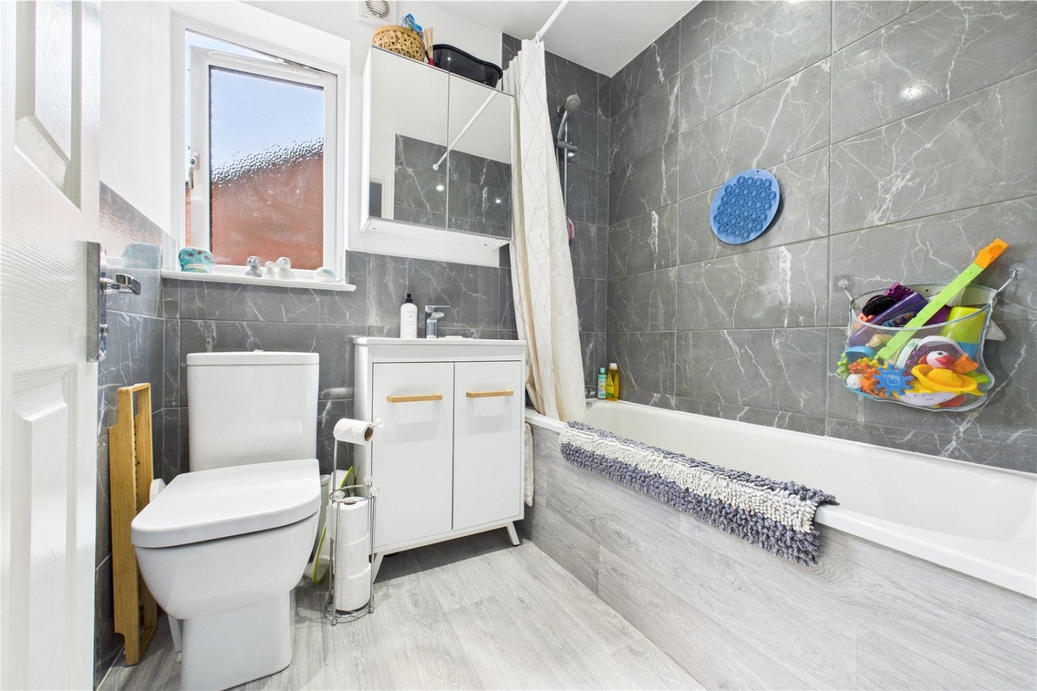 Theale, Reading, Berkshire