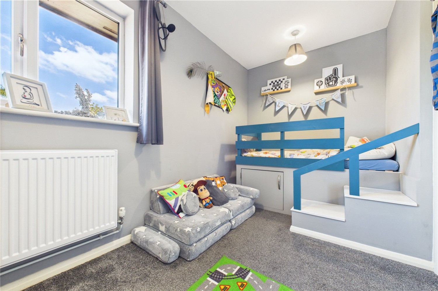 Theale, Reading, Berkshire