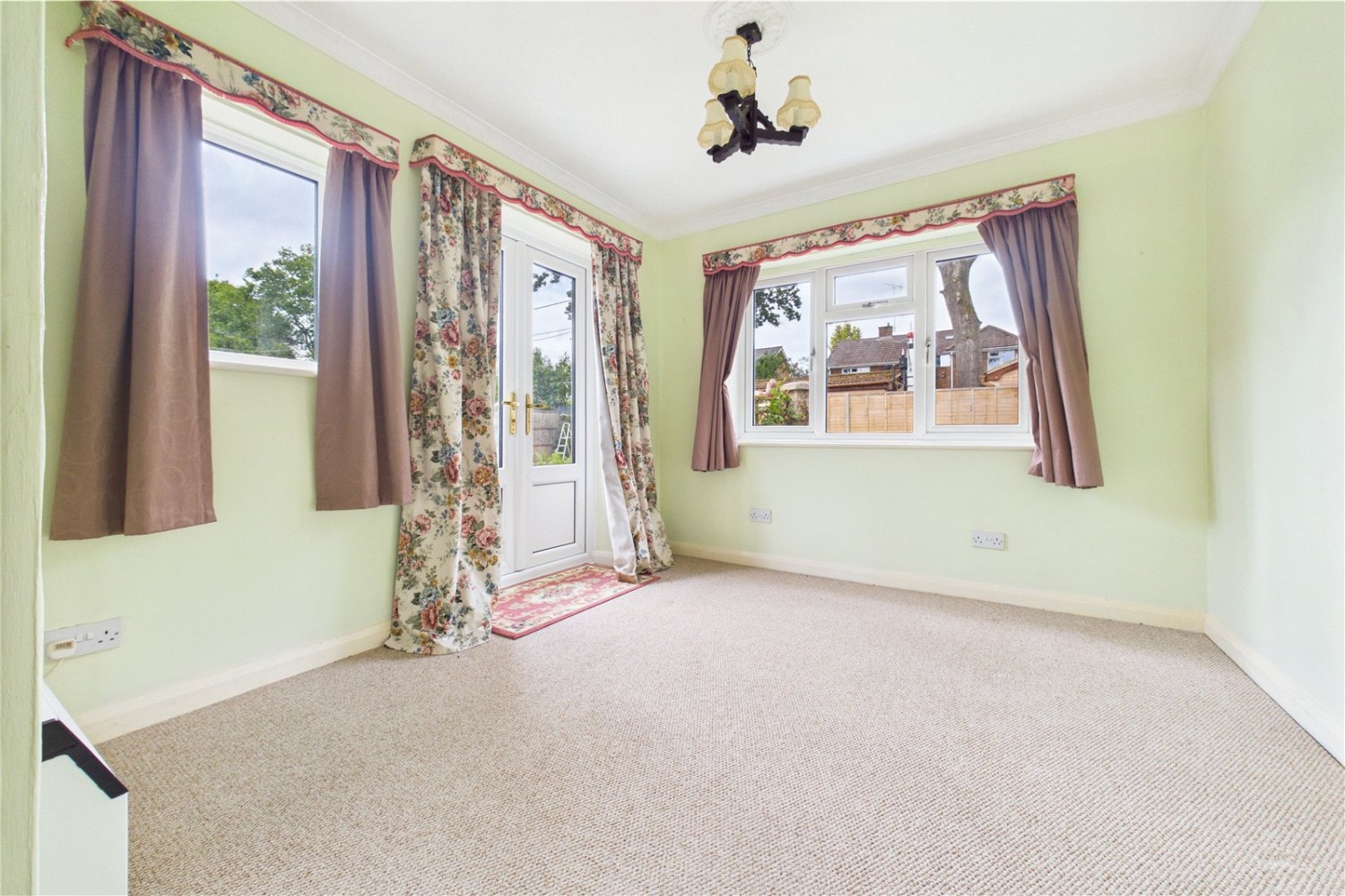 Burghfield Common, Reading, Berkshire