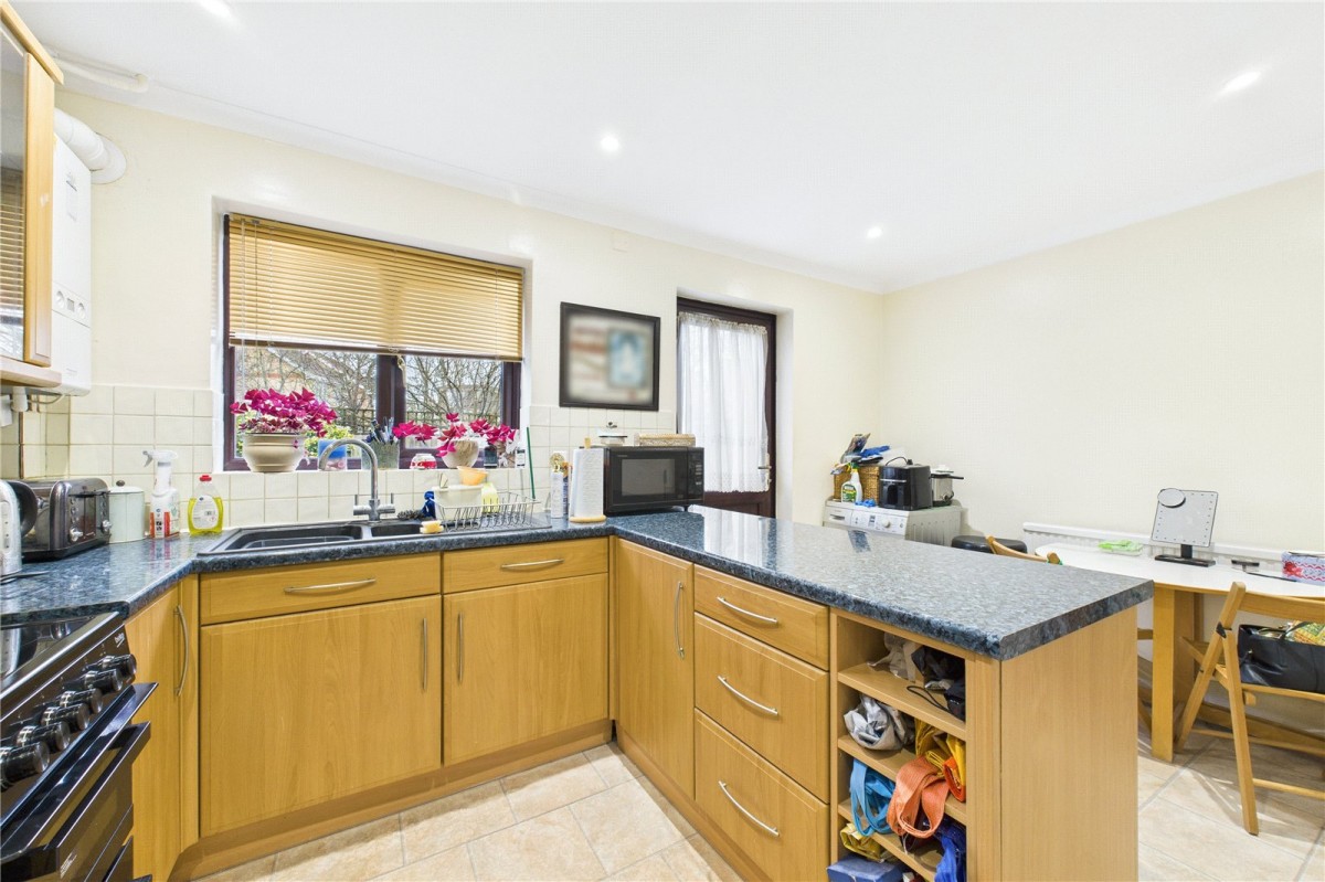 Theale, Reading, Berkshire