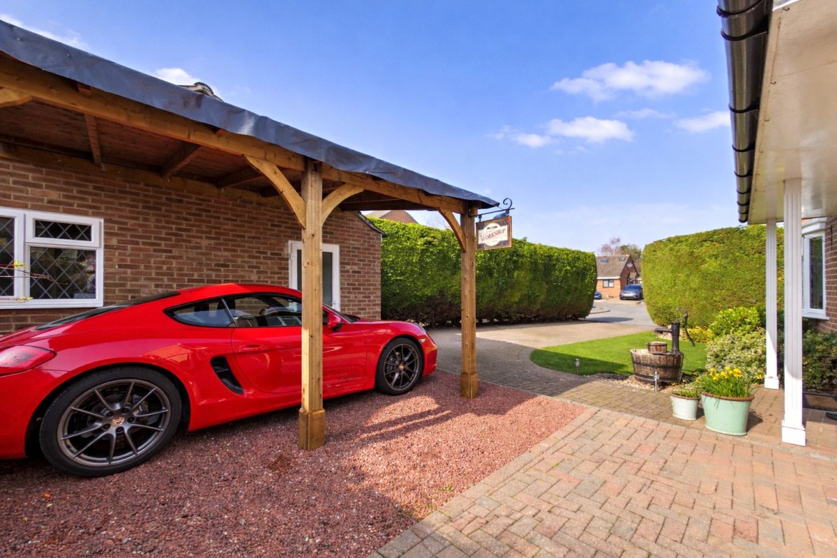 Tilehurst, Reading, Berkshire