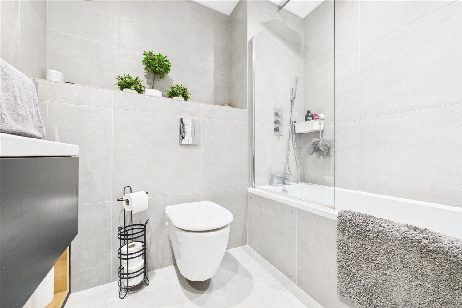 Theale, Reading, Berkshire