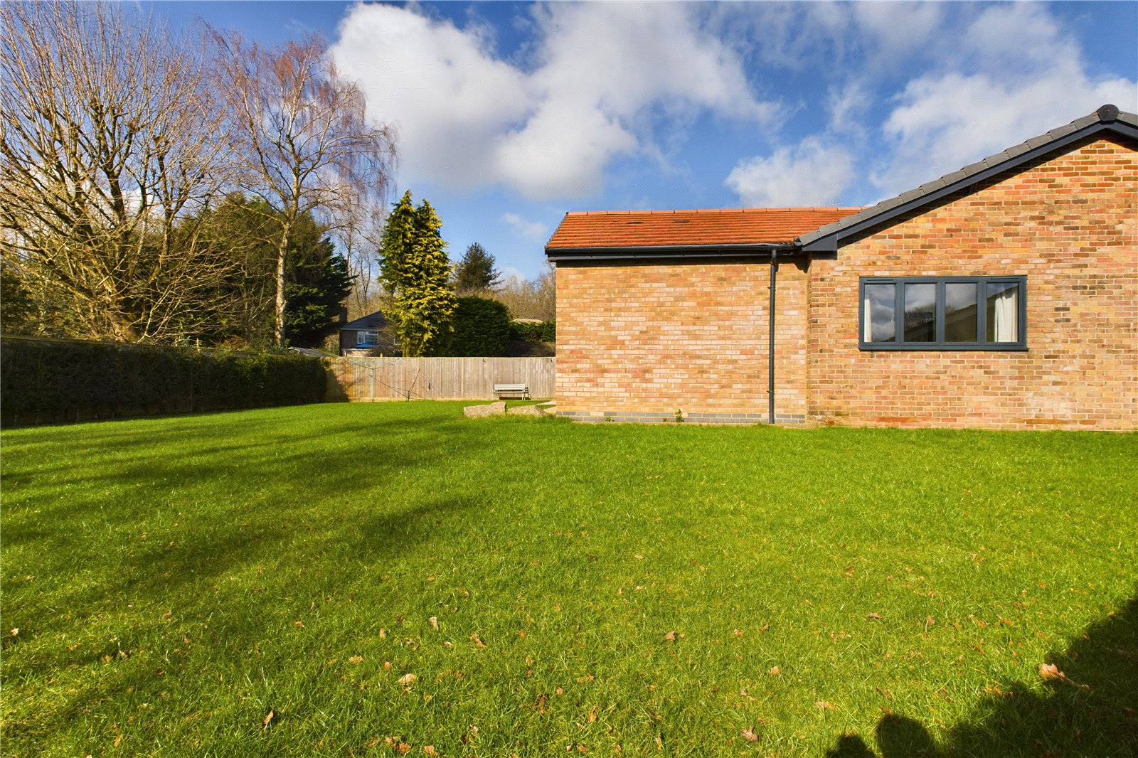 4 bedroom Bungalow for sale in Whitchurch Hill, Reading, Oxfordshire
