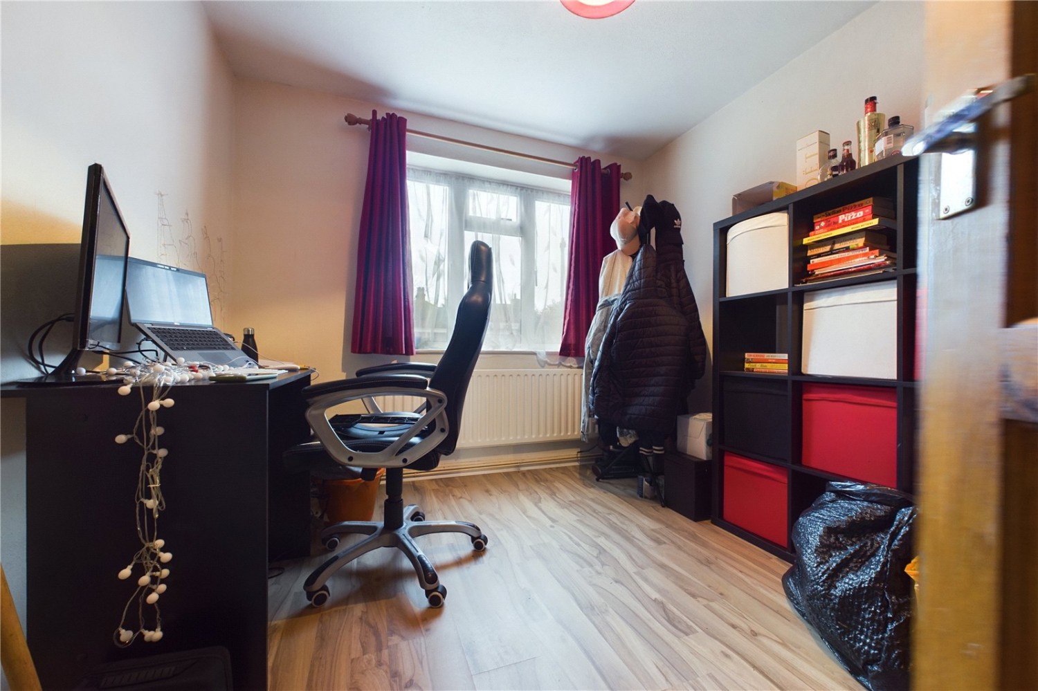 Theale, Reading, Berkshire