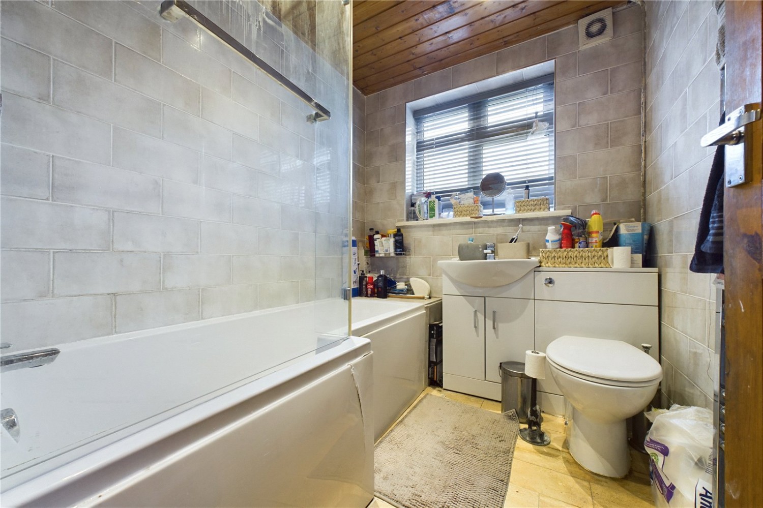 Theale, Reading, Berkshire