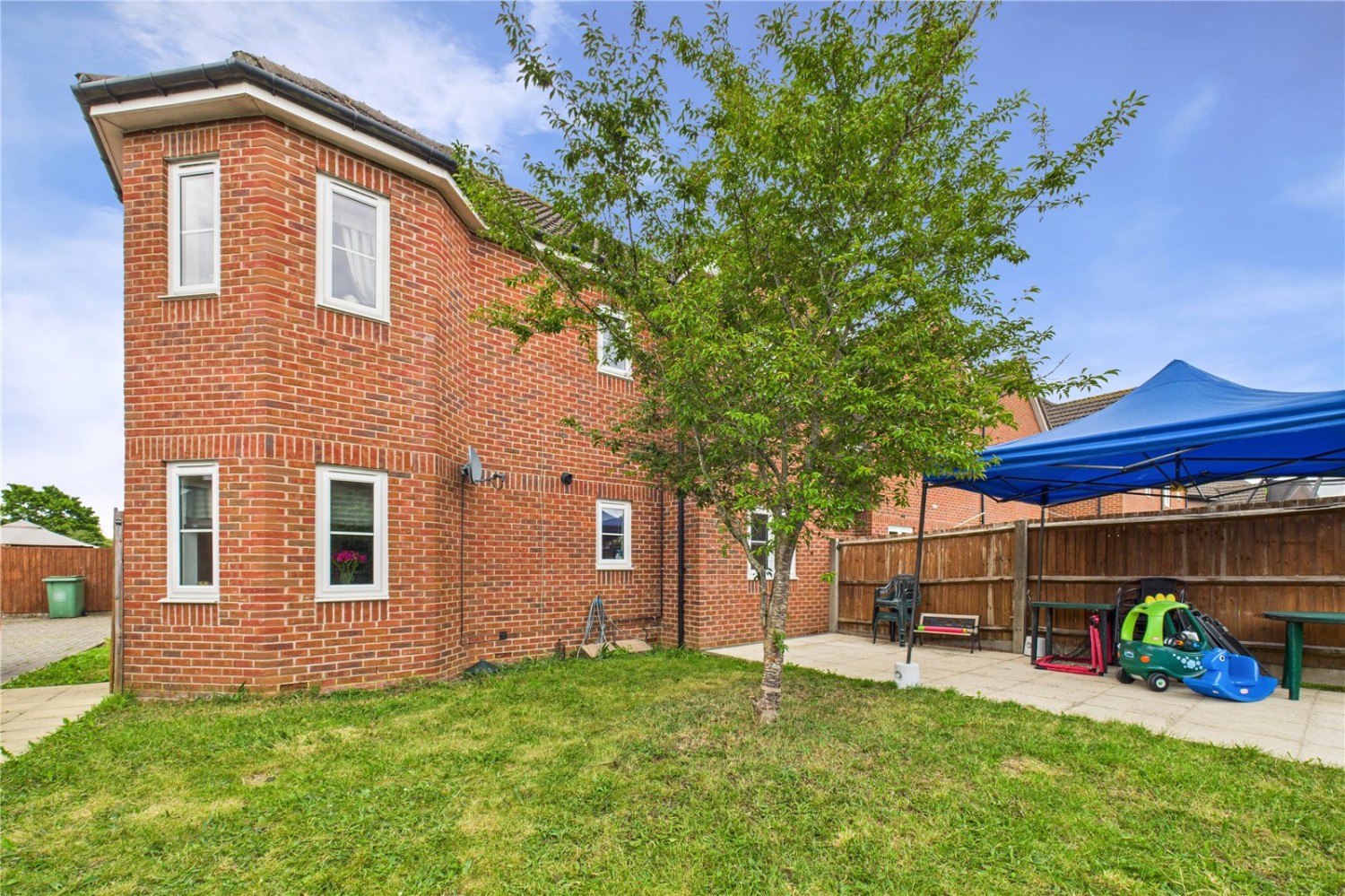 Theale, Reading, Berkshire