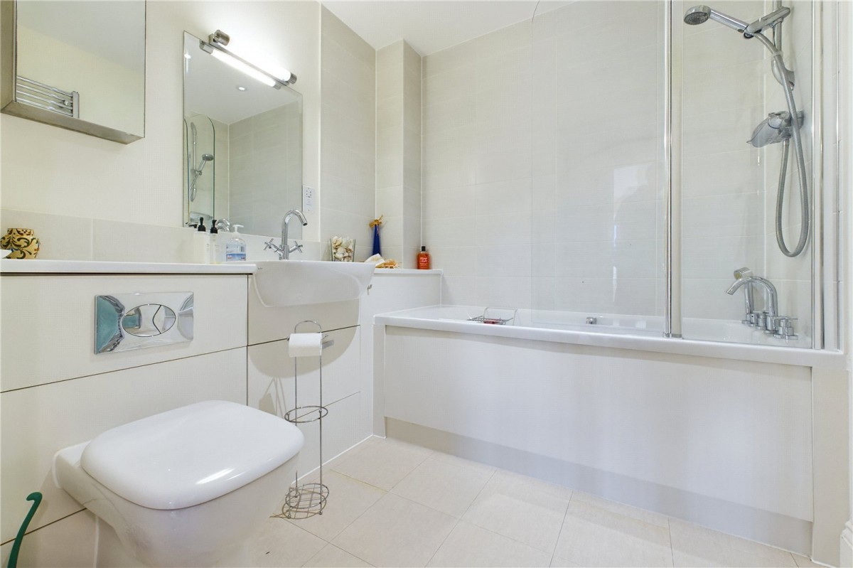 Theale, Reading, Berkshire