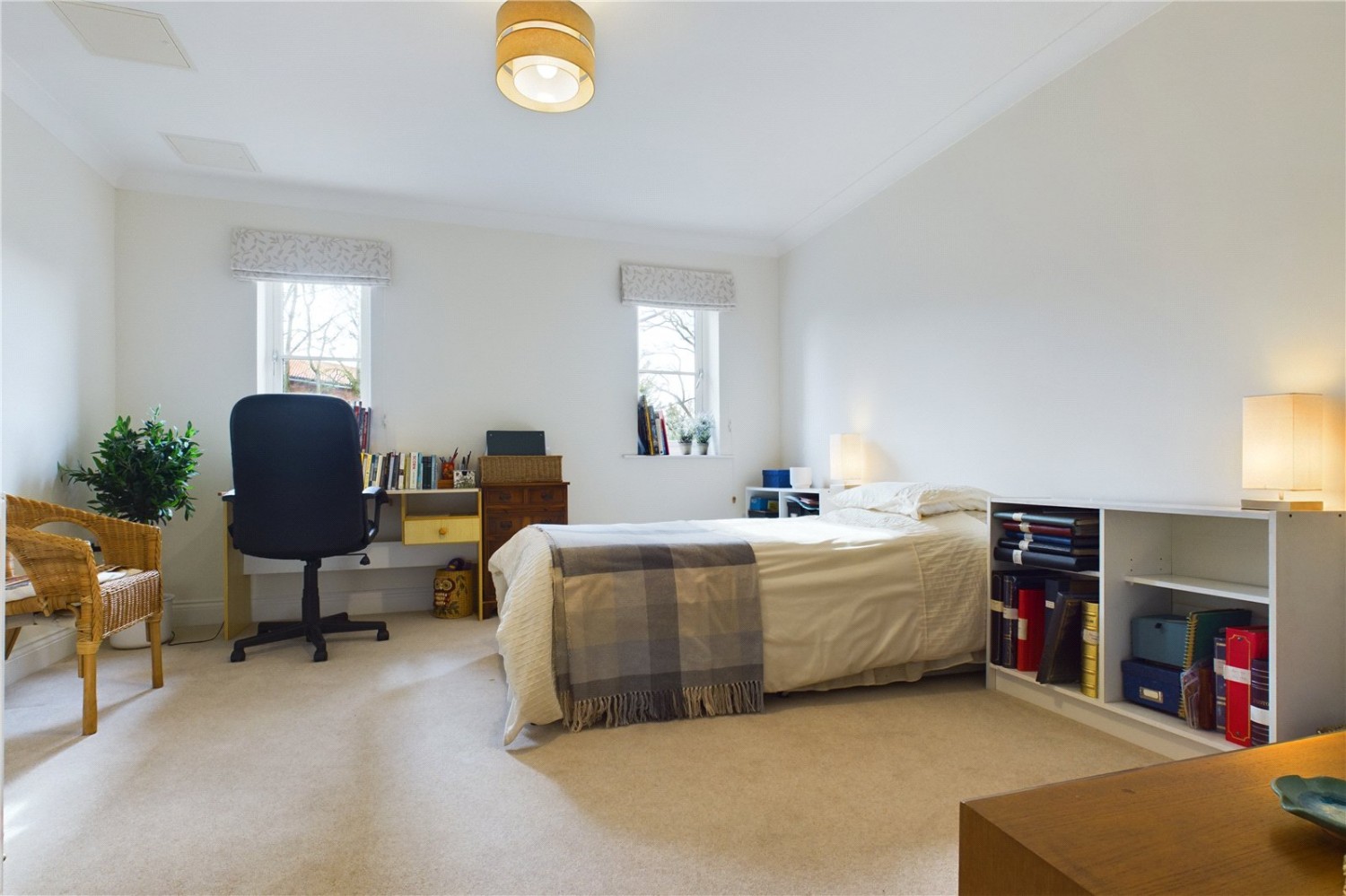 Theale, Reading, Berkshire