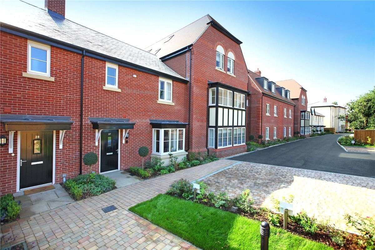 Theale, Reading, Berkshire