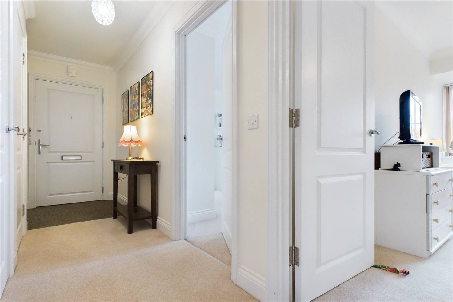 Theale, Reading, Berkshire