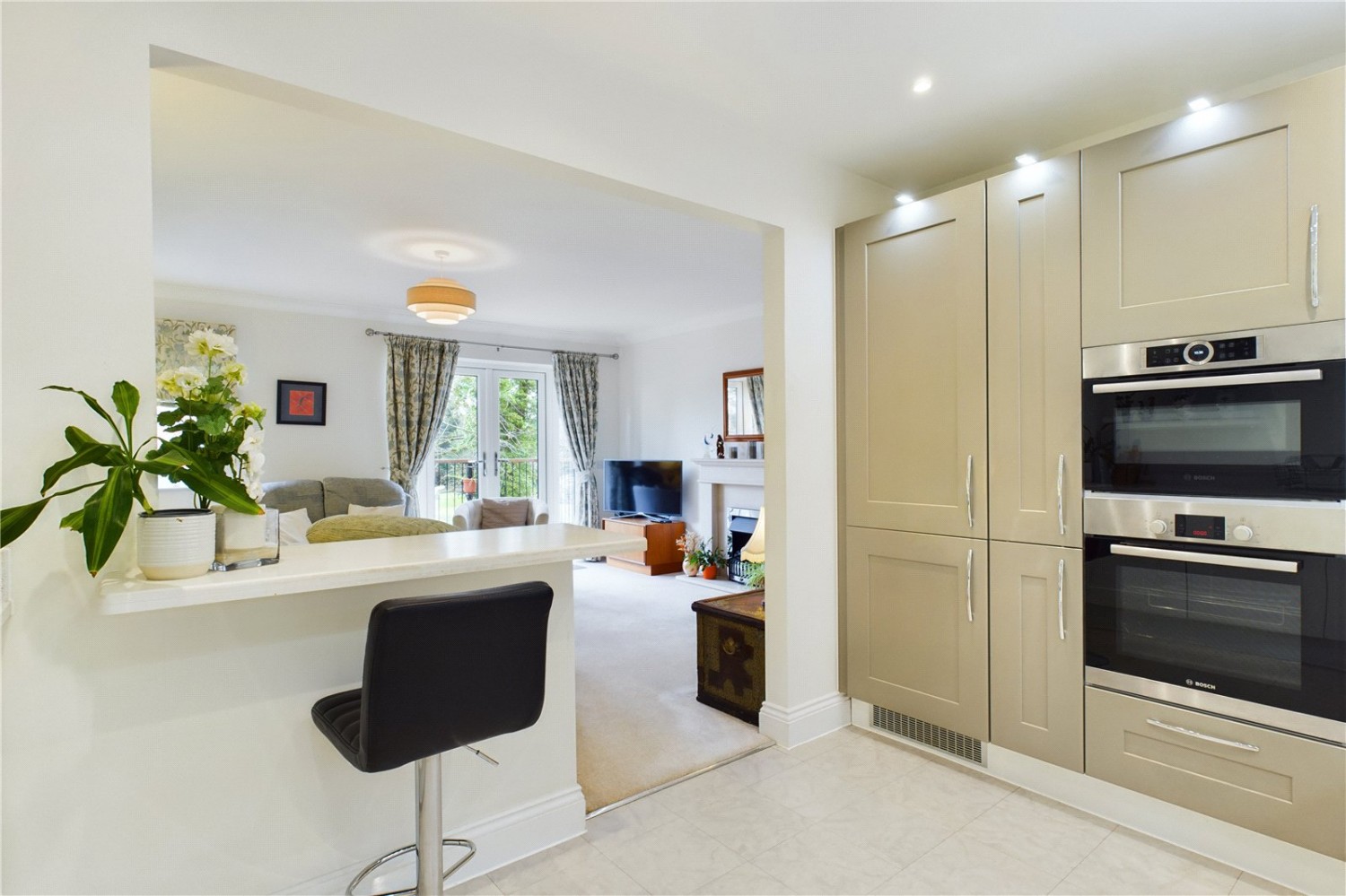 Theale, Reading, Berkshire