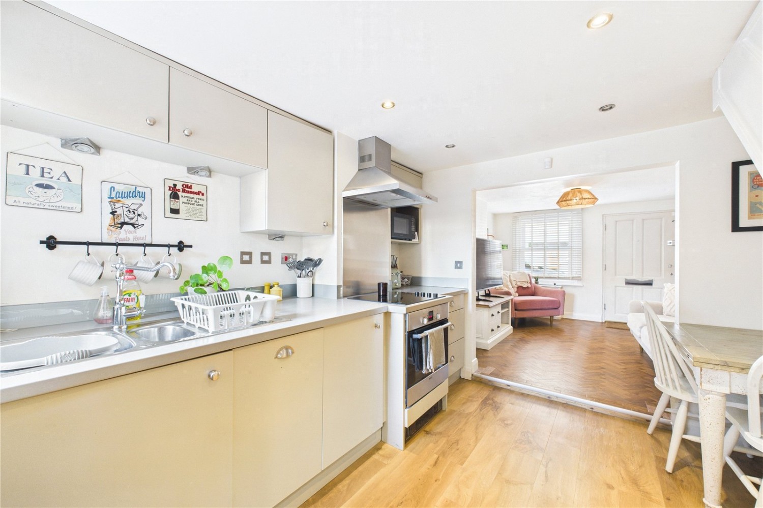 Theale, Reading, Berkshire