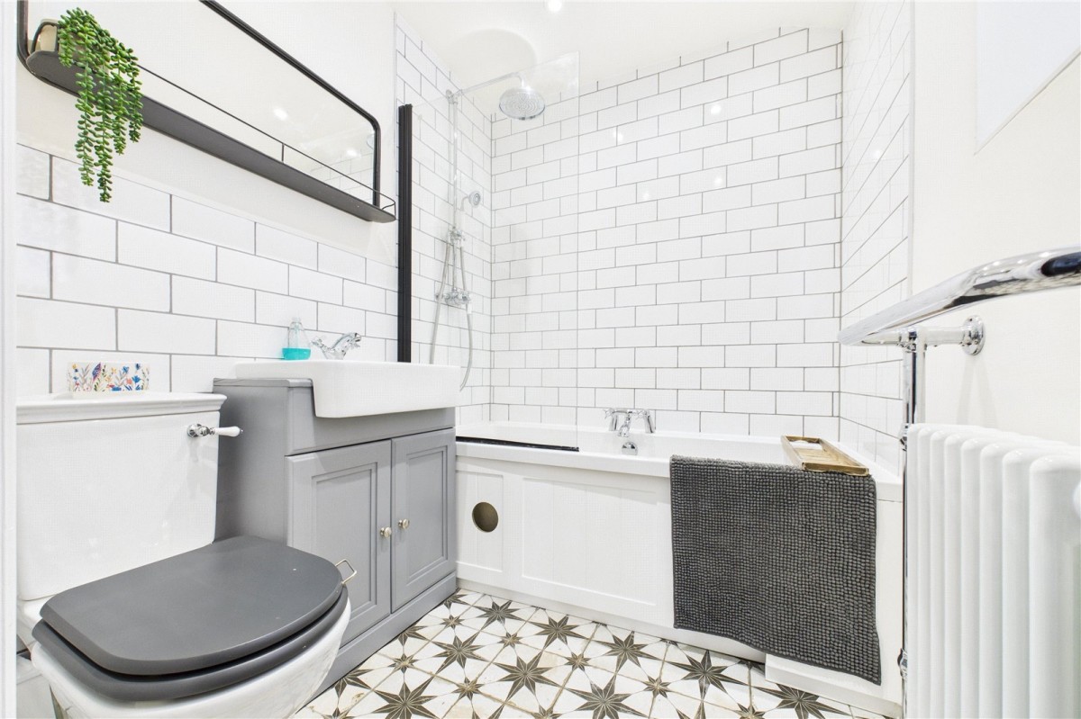 Theale, Reading, Berkshire