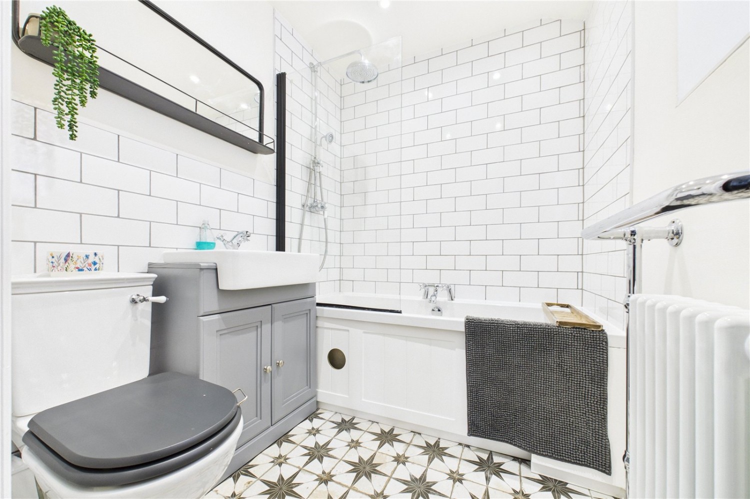 Theale, Reading, Berkshire