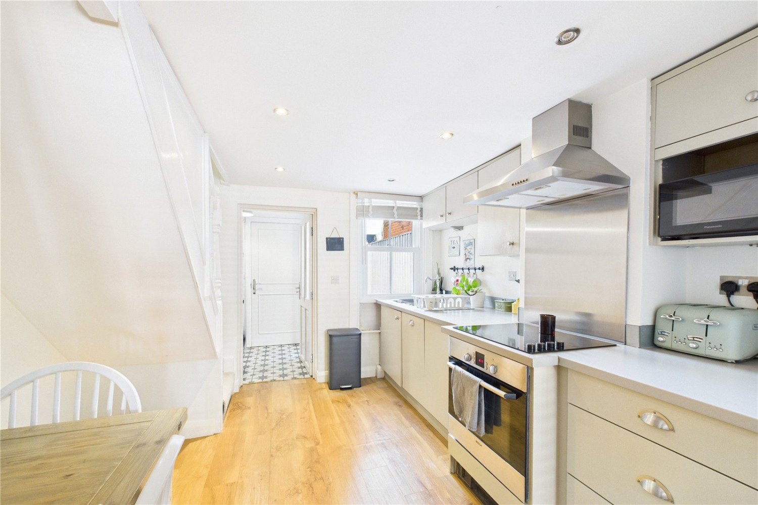 Theale, Reading, Berkshire
