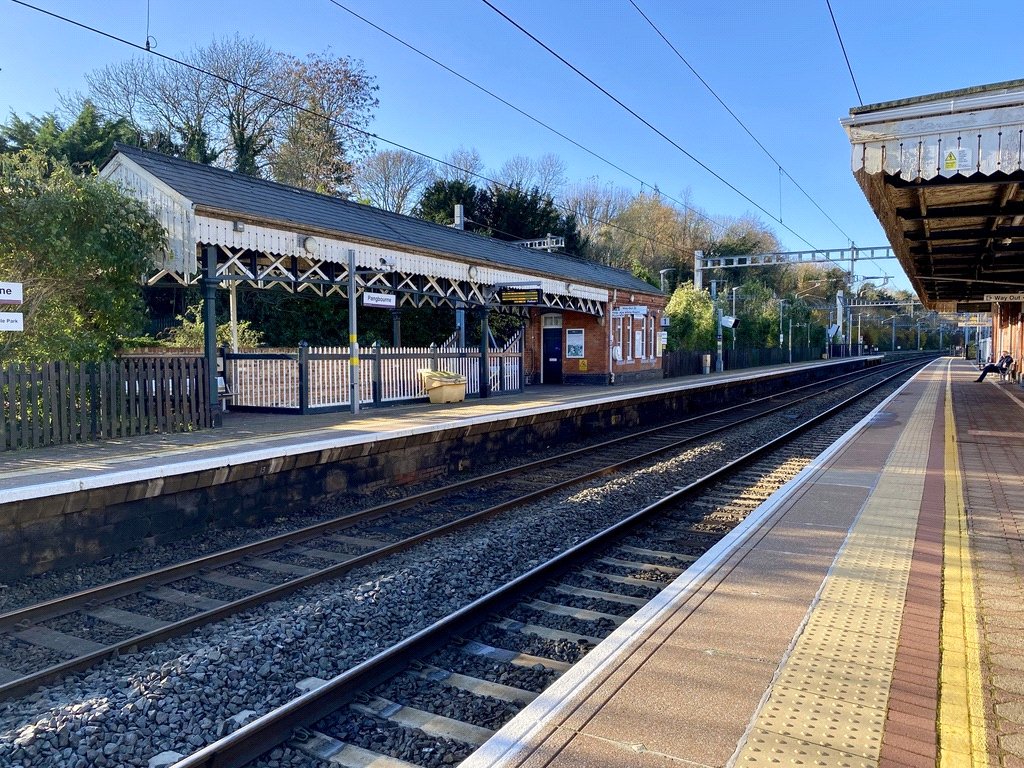 2 bedroom Flat for sale in Pangbourne, Reading, Berkshire