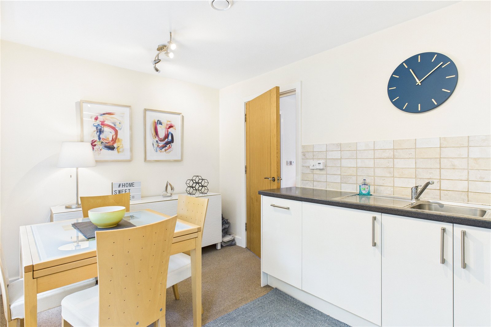 2 bedroom Flat for sale in Pangbourne, Reading, Berkshire