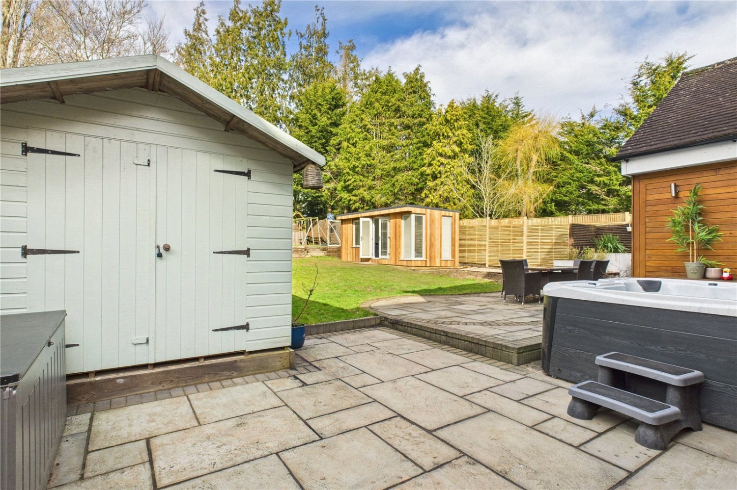 Calcot, Reading, Berkshire