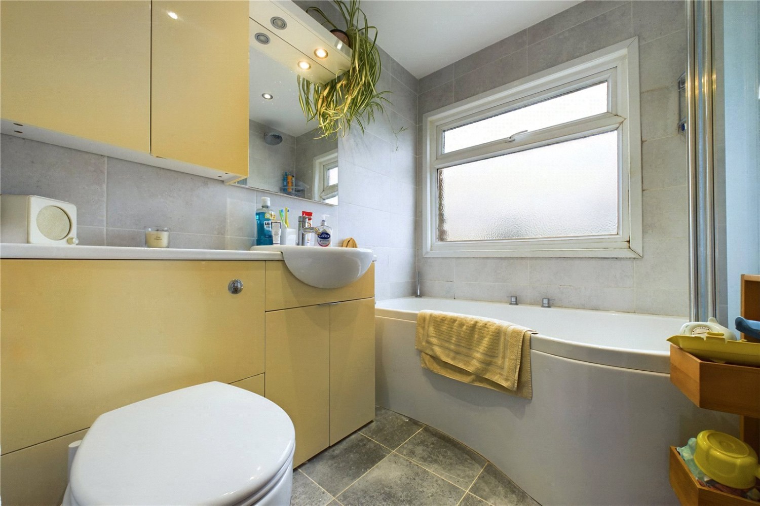 Theale, Reading, Berkshire