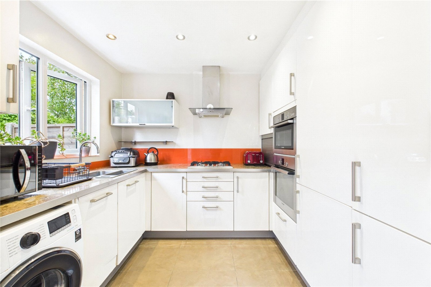 Theale, Reading, Berkshire