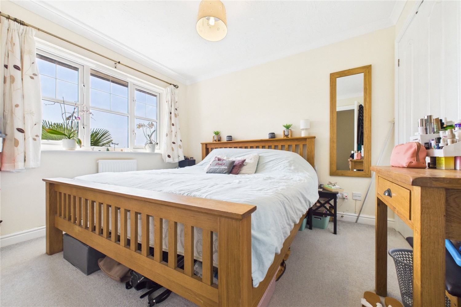 Theale, Reading, Berkshire
