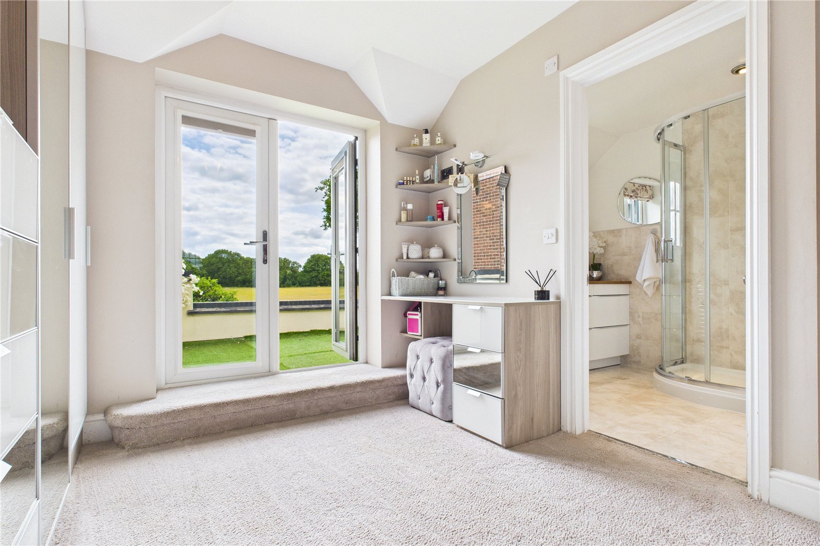 4 bedroom House for sale in Beenham, Reading, Berkshire