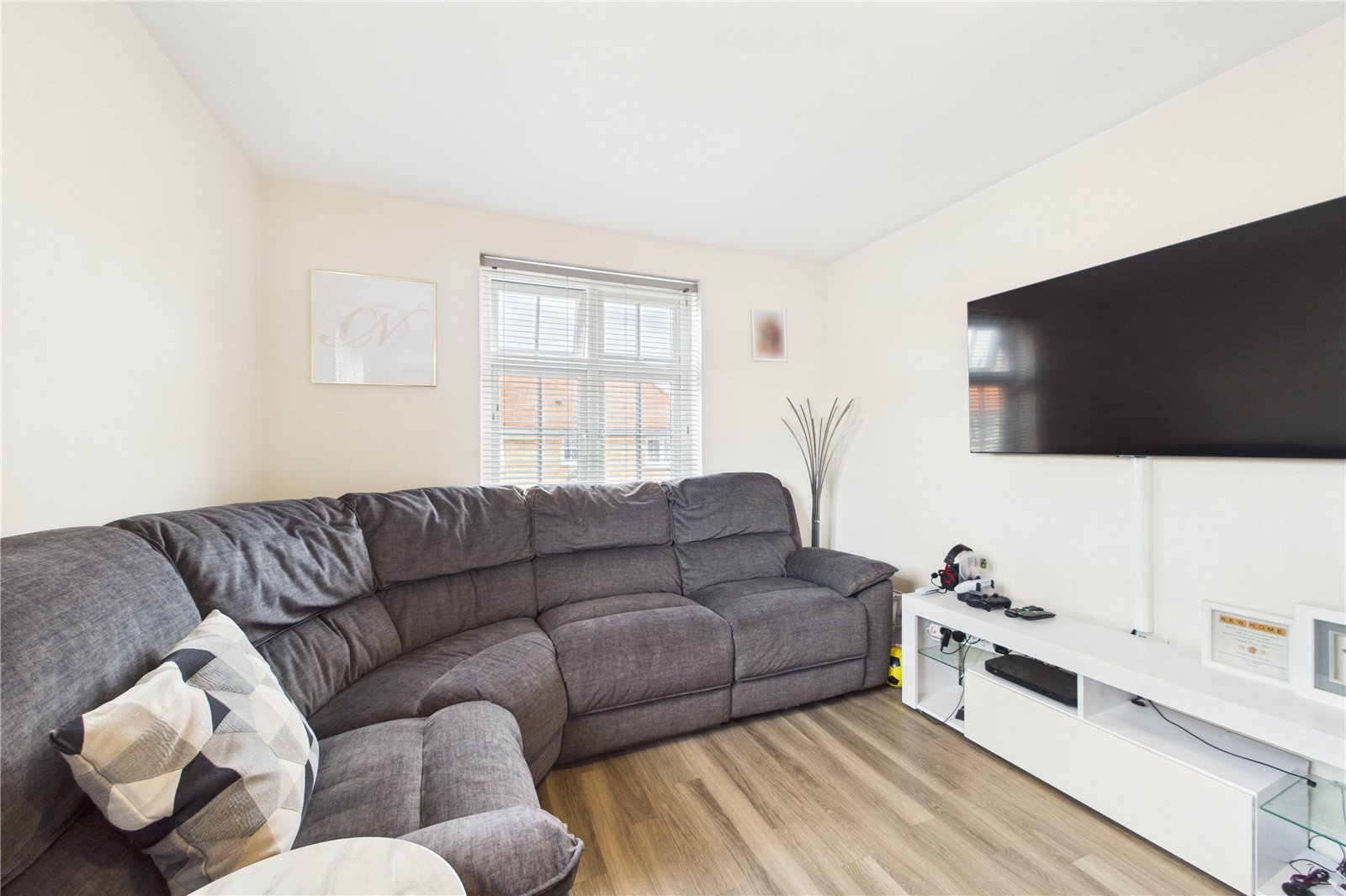 2 bedroom Flat for sale in Arborfield Green, Reading, Berkshire