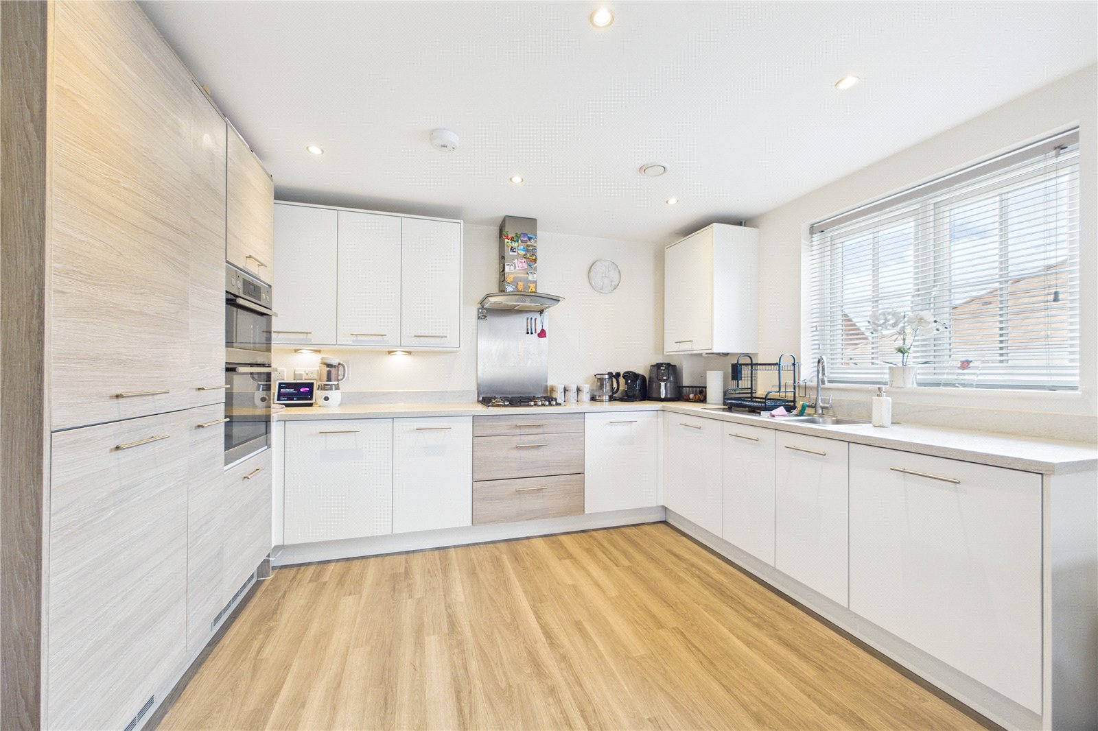 2 bedroom Flat for sale in Arborfield Green, Reading, Berkshire