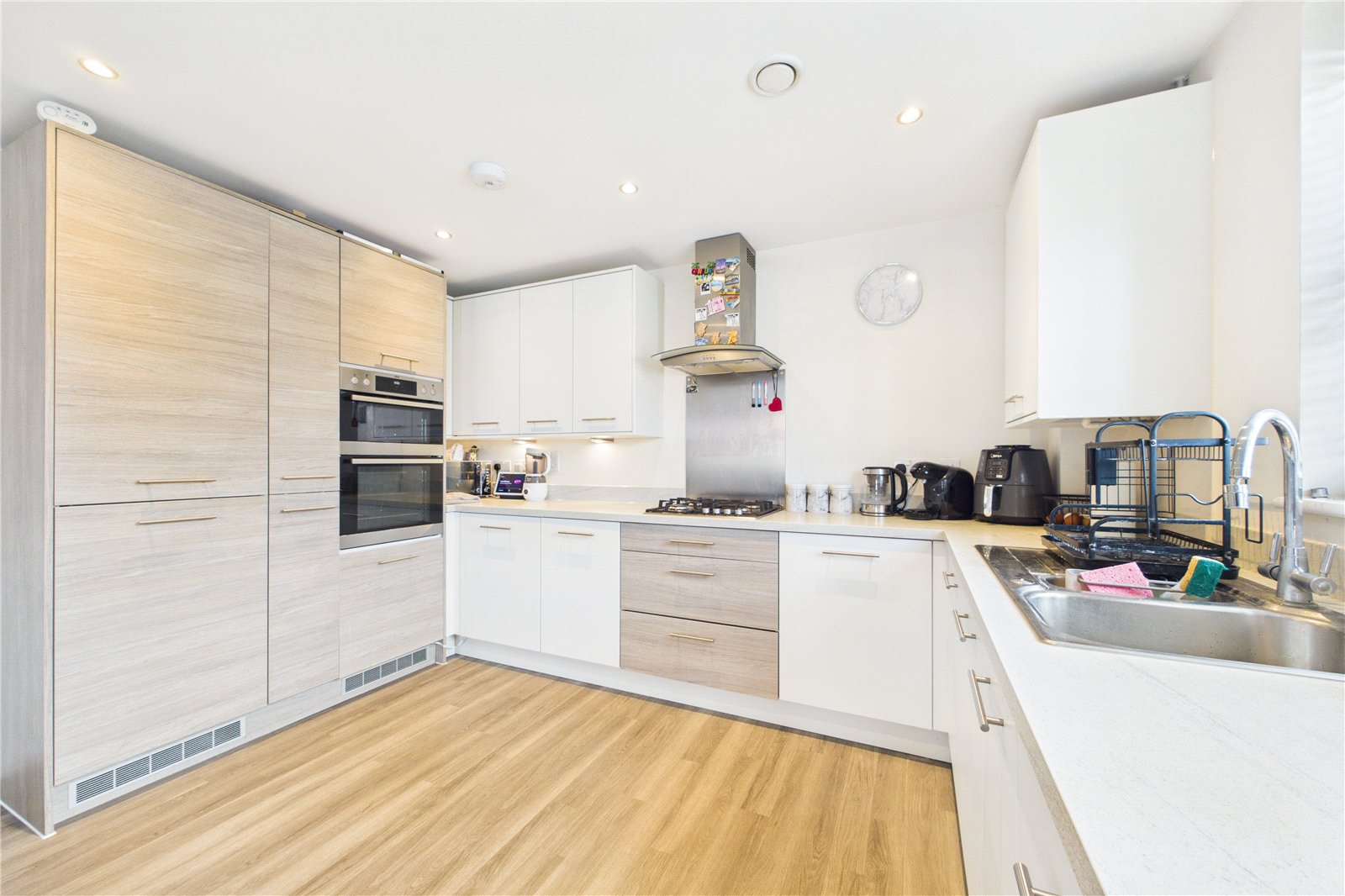 2 bedroom Flat for sale in Arborfield Green, Reading, Berkshire